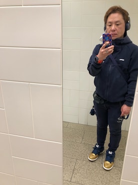 「F.C.Real Bristol（エフシーレアルブリストル）のアイテム（パーカー）」を使った、名和 賢悟さん（メンズ・159cm）の春コーディネート