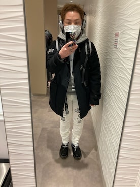 「ヘッドホン」｜「アイテム（その他アウター）」を使った、名和 賢悟さん（メンズ・159cm）の冬コーディネート