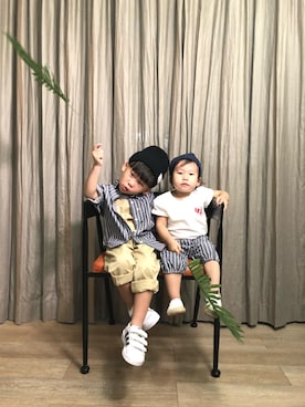 「アイテム（シャツ/ブラウス）」を使った、SamLamTwins&Fayeさん（キッズ・90cm）の夏コーディネート