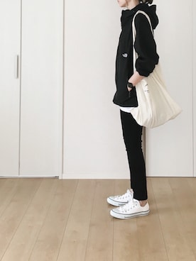 「HANES（ヘインズ）の【OUTLET STORE PRICE】【Hanes/ヘインズ】ジャパンフィット JAPAN FIT 【2枚組】クルーネックTシャツ（Tシャツ/カットソー）」を使った、himarisoさん（レディース・164cm）の春コーディネート