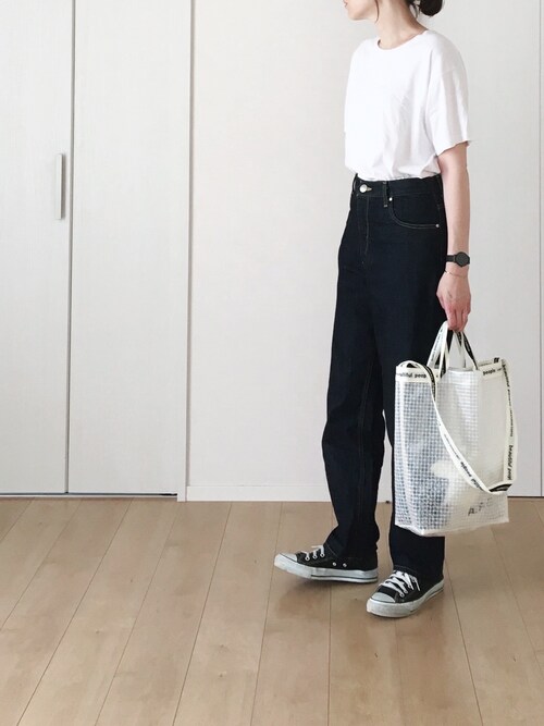 himariso使用「BEAMS（HANES / T-SHIRTS Japan Fit ジャパンフィット（2枚組）クルーネックTシャツ）」的時尚穿搭