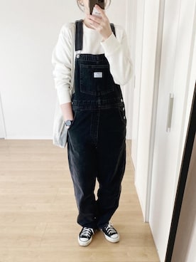 「Levi's（リーバイス）のアイテム（サロペット/オーバーオール）」を使った、himarisoさん（レディース・164cm）の春コーディネート