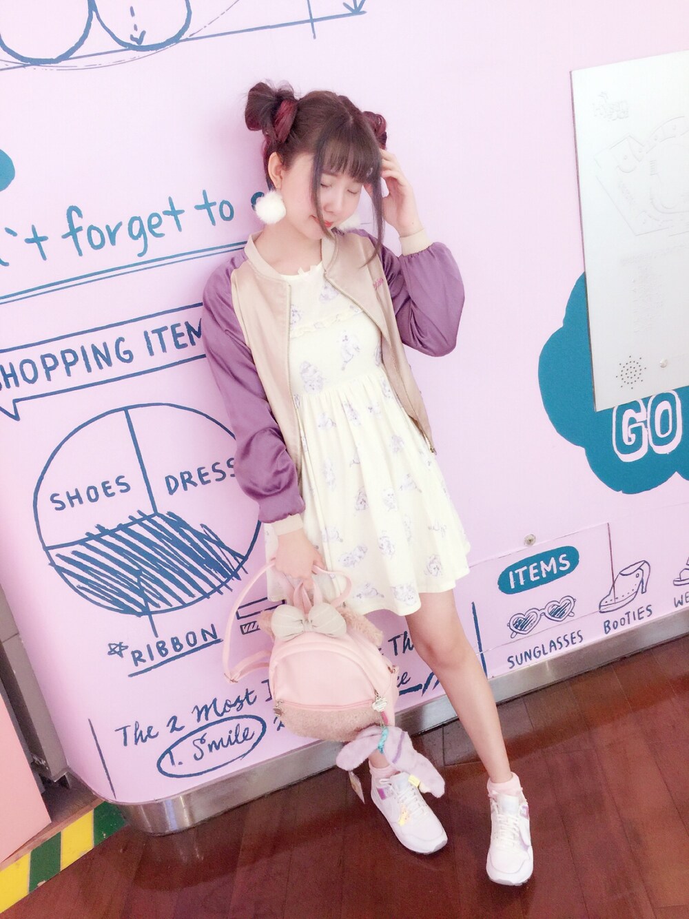 「girl、autumn」｜「Ank Rougeのアイテム（ワンピース/ドレス、ベージュ系）」を使った、Reika玲華さん（レディース・163cm）の冬コーディネートの1枚目の写真