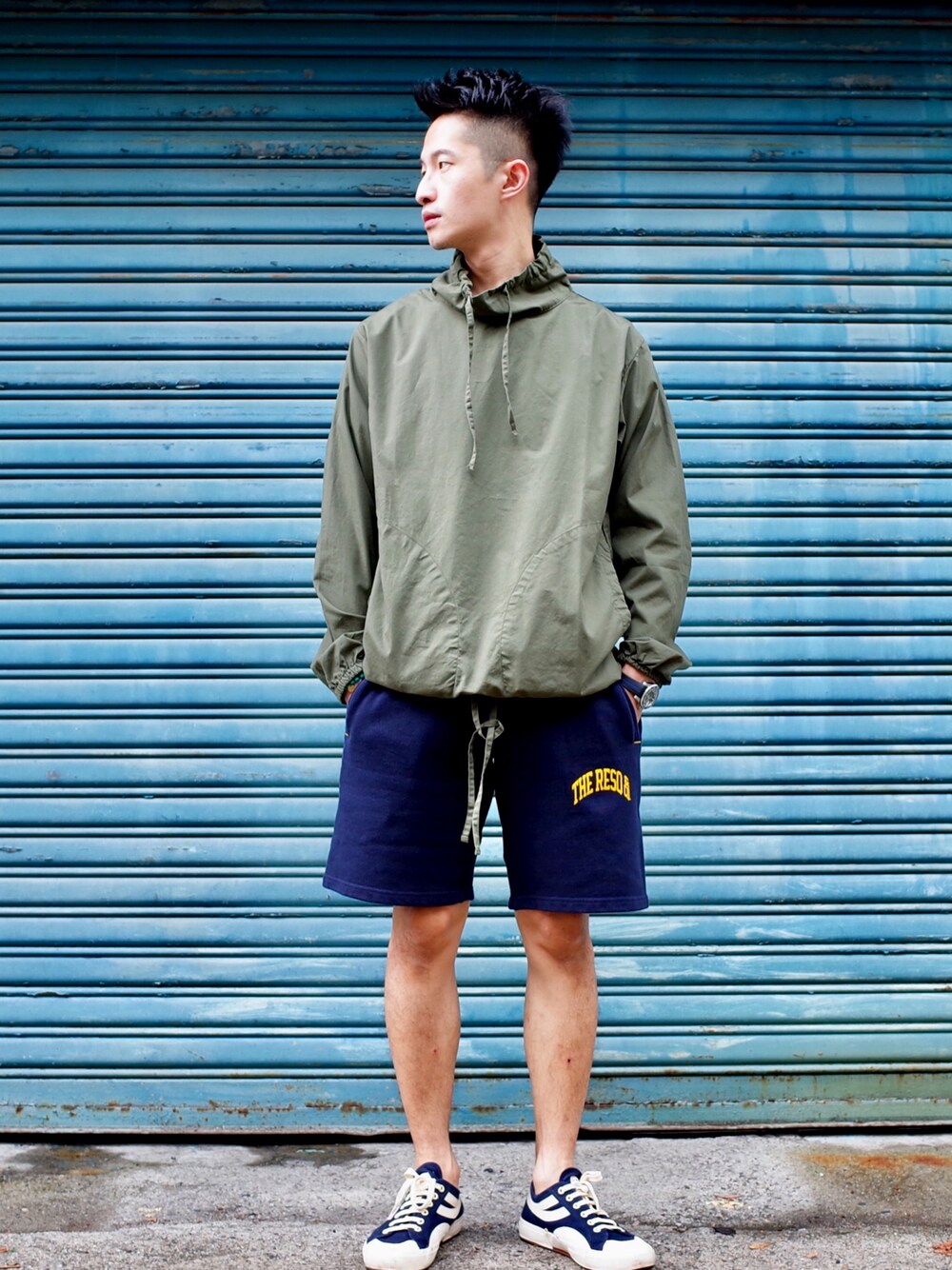 「MONITALYのアイテム（その他トップス、グリーン系）」を使った、Scott さん（メンズ・170cm）の夏コーディネートの1枚目の写真