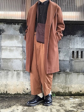 「チャコール」｜「アイテム（チェスターコート）」を使った、nozomiさん（メンズ・173cm）の冬コーディネート