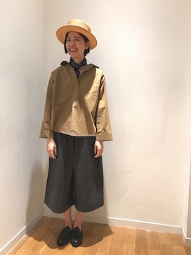 「CHAMULA（チャムラ）のアイテム」を使った、タカハシさん（レディース・162cm）の春コーディネート
