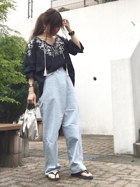 「ブラウス」｜「アイテム（ビーチサンダル）」を使った、Atsukoさん（レディース・152cm）の春コーディネート