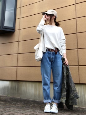 キャップを使った リーバイス701 のレディース人気ファッションコーディネート Wear