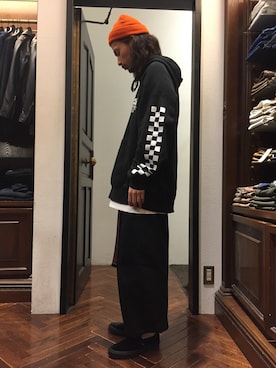 「BEN DAVIS（ベンデイビス）のアイテム（パンツ）」を使った、窪田 孝之さん（メンズ・170cm）の冬コーディネート