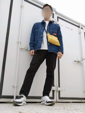 「UNIVERSAL OVERALL（ユニバーサルオーバーオール）のアイテム（デニムジャケット）」を使った、Rkさん（メンズ・173cm）の秋コーディネート