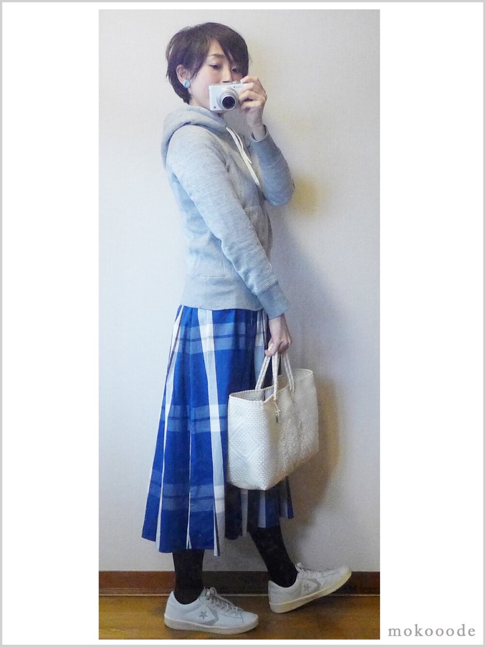 「カジュアル、springstlye、オトナ女子、springstyle2017」｜「BEAMS BOYのBEAMS BOY / ビッグタータンチェック スカート 17S （スカート、ブルー系）」を使った、もこさん（レディース・165cm）の春コーディネートの1枚目の写真