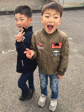 「NEW BALANCE（ニューバランス）の◆new balance KV996（スニーカー）」を使った、奏 KANADE さん（キッズ・120cm）の春コーディネート