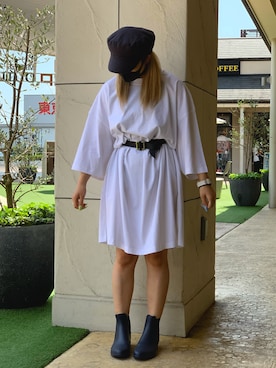 「アイテム（レインシューズ、ブルー系）」を使った、Reinaさん（レディース・155cm）の春コーディネート