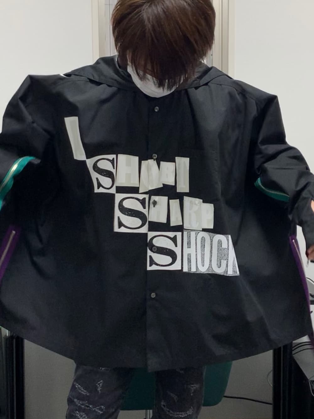 「KIDILL、KIDILL ROOM、glamb、アウター、デニム、デニムパンツ、ダメージデニムパンツ、ディテール、ファスナー」｜「KIDILLのアイテム（ジャケット/アウター、ブラック系）」を使った、Necchiさん（メンズ・170cm）の春コーディネートの1枚目の写真