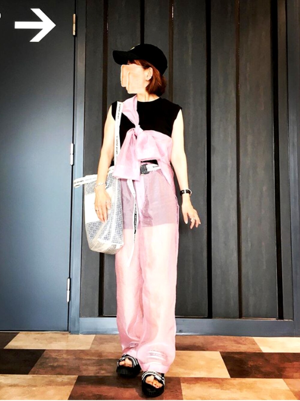 リブショートパンツ」のレディース人気ファッション
