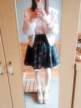 「Ank Rouge（アンクルージュ）のアイテム（ブルゾン、ピンク系）」を使った、ま つ りさん（レディース・162cm）の春コーディネート