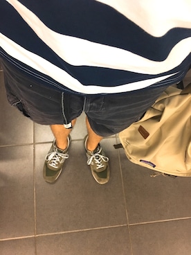 「Abercrombie&Fitch（アバークロンビーアンドフィッチ）のアイテム（カーゴパンツ）」を使った、Chang Chih Huaさん（メンズ・180cm）の夏コーディネート