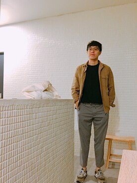 「MUJI」｜「アイテム（その他シューズ）」を使った、Chang Chih Huaさん（メンズ・180cm）の秋コーディネート