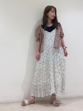 「earth music&ecology（アースミュージックアンドエコロジー）のアイテム（ニット/セーター、ブラック系）」を使った、→mi-na♡さん（レディース・152cm）の夏コーディネート