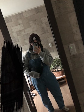 「ストリート女子」｜「アイテム（オールインワン・サロペット）」を使った、Rinoさん（レディース・155cm）の秋コーディネート