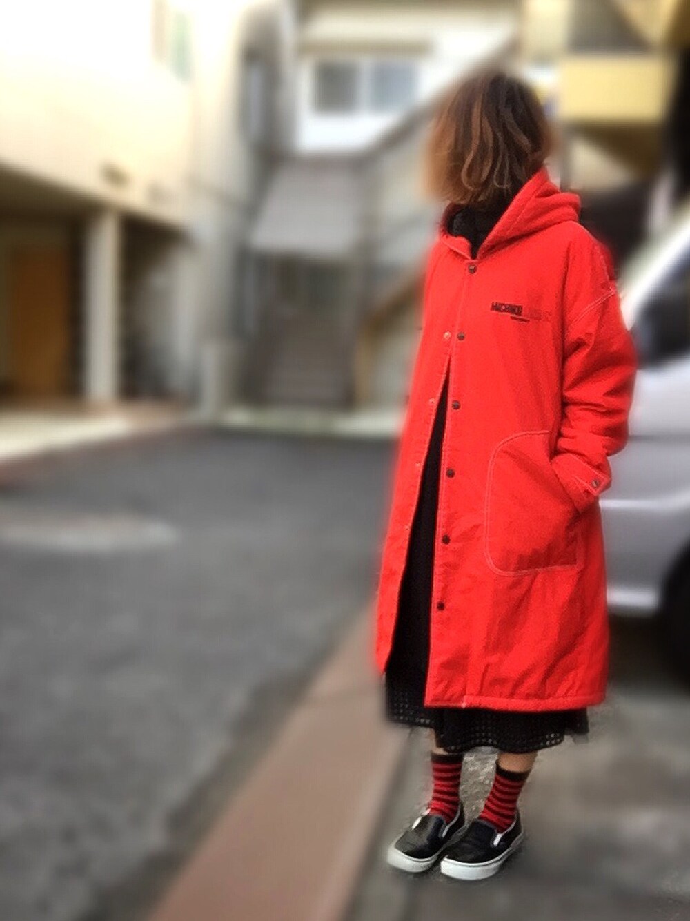 「冬コーデ、古着、古着MIX、ミチコロンドン、MICHIKO LONDON、ミチココシノ、赤×黒、2017年コシノ推し」｜「古着 ミチコロンドンのアイテム（その他アウター、レッド系）」を使った、アクロン🚛🎶さん（レディース・163cm）の冬コーディネートの1枚目の写真