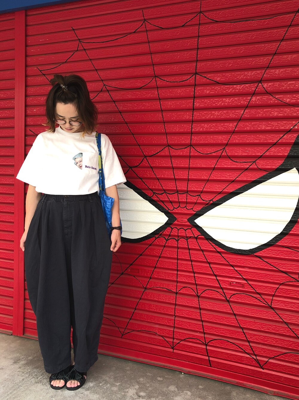 「OHPEARL、ohpearltokyo、オパール、オパール東京、ワンポケT、harvesty、サーカスパンツ、ベンサン、便所サンダル」｜「ohpearlのアイテム（Tシャツ/カットソー、ホワイト系）」を使った、アクロン🚛🎶さん（レディース・164cm）の夏コーディネートの1枚目の写真