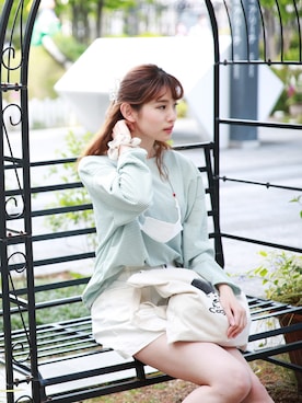 「アイテム（ヘアアクセサリー）」を使った、kapipipiさん（レディース・164cm）の春コーディネート