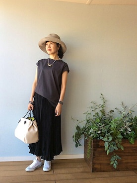 「UNTITLED（アンタイトル）のアイテム（帽子）」を使った、UNTITLEDさん（レディース・163cm）の夏コーディネート