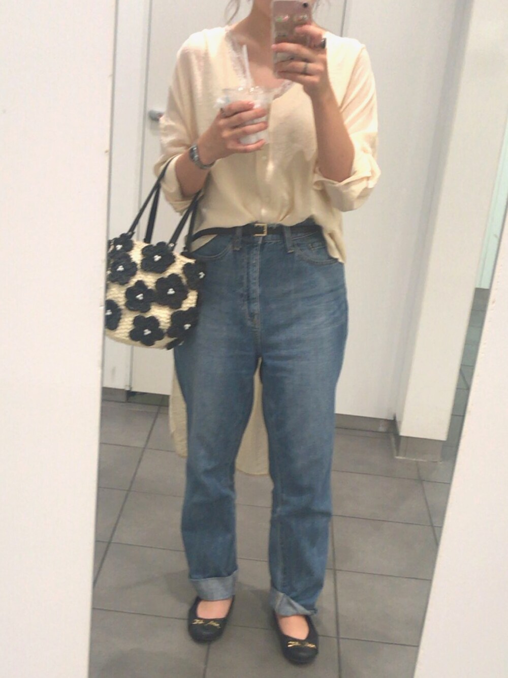 「カジュアル、大学生、お古コーデ、シンプル、ootd」｜「PAGEBOYのロールアップデニム（デニムパンツ、ブルー系）」を使った、yuiさん（レディース・155cm）の夏コーディネートの1枚目の写真
