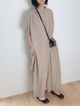 バンドカラーギャザーワンピース の人気ファッションコーディネート Wear