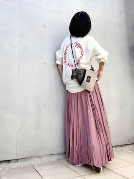 「バックロゴ」｜「アイテム（その他）」を使った、なな☺︎さん（レディース・155cm）の秋コーディネート