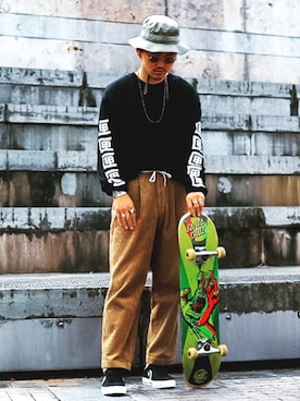 「KIJIMA TAKAYUKI」｜「アイテム（アクセサリー）」を使った、長谷川丈さん（メンズ・175cm）の秋コーディネート