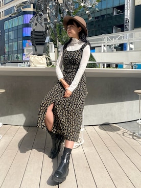 「FREE'S MART（フリーズマート）のアイテム（ジャンパースカート）」を使った、𝐑𝐈𝐎さん（レディース・161cm）の春コーディネート