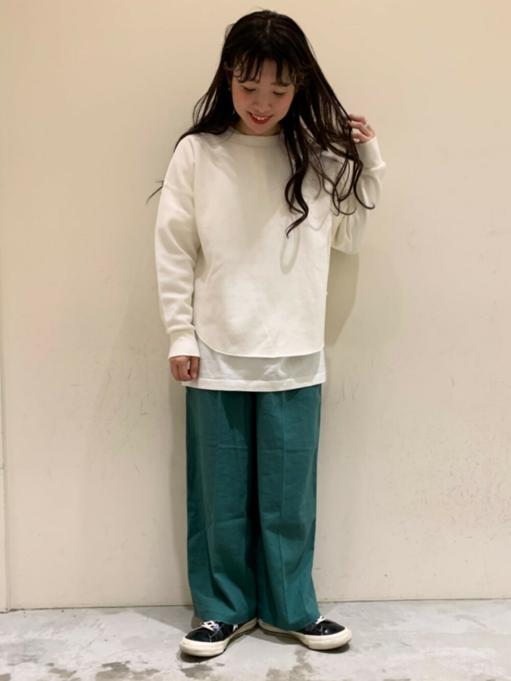 「平成最後のWEARISTAセンバツ、リネン、ワッフル、グリーン、ロングTシャツ、ロング丈、休日スタイル、春コーデ、パンツスタイル、niko and ...」｜「niko and...のUSAコットンロン丈UVTシャツ（Tシャツ/カットソー、ホワイト系）」を使った、とりぴぴさん（レディース・160cm）の春コーディネートの1枚目の写真
