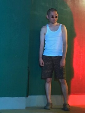 「DOLCE&GABBANA（ドルチェアンドガッバーナ）のアイテム（タンクトップ）」を使った、今野浩喜さん（メンズ・171cm）の冬コーディネート