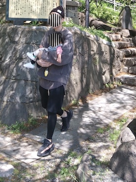 「Yeezy（イージー）のアイテム（スウェット）」を使った、トビー目合あさん（メンズ・174cm）の冬コーディネート
