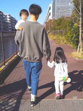 「Yeezy（イージー）のアイテム（スウェット）」を使った、トビー目合あさん（メンズ・175cm）の冬コーディネート