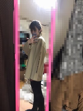「GOGOSING（ゴゴシング）のアイテム（Tシャツ/カットソー、ベージュ系）」を使った、とりさん（レディース・155cm）の春コーディネート