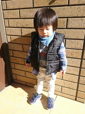 「no brand（ノーブランド）のアイテム（ダウンベスト）」を使った、HINAさん（キッズ・80cm）の冬コーディネート