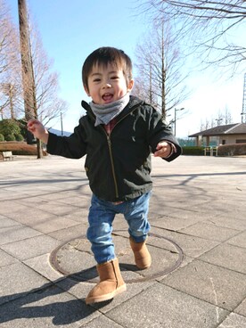 「ムートン」｜「アイテム（マウンテンパーカー）」を使った、HINAさん（キッズ・80cm）の冬コーディネート