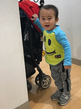 「YELLOWFACE（イエローフェイス）のアイテム」を使った、CHIZUSTRUさん（キッズ・80cm）の春コーディネート