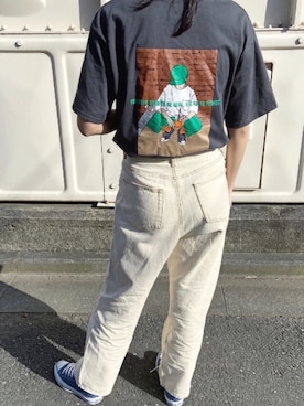 「kutir（クティール）のアイテム（Tシャツ/カットソー、グレー系）」を使った、YURIさん（レディース・170cm）の春コーディネート