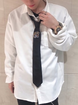 「VERSACE（ヴェルサーチ）のアイテム（腕時計）」を使った、MASAYA    さん（メンズ・177cm）の冬コーディネート