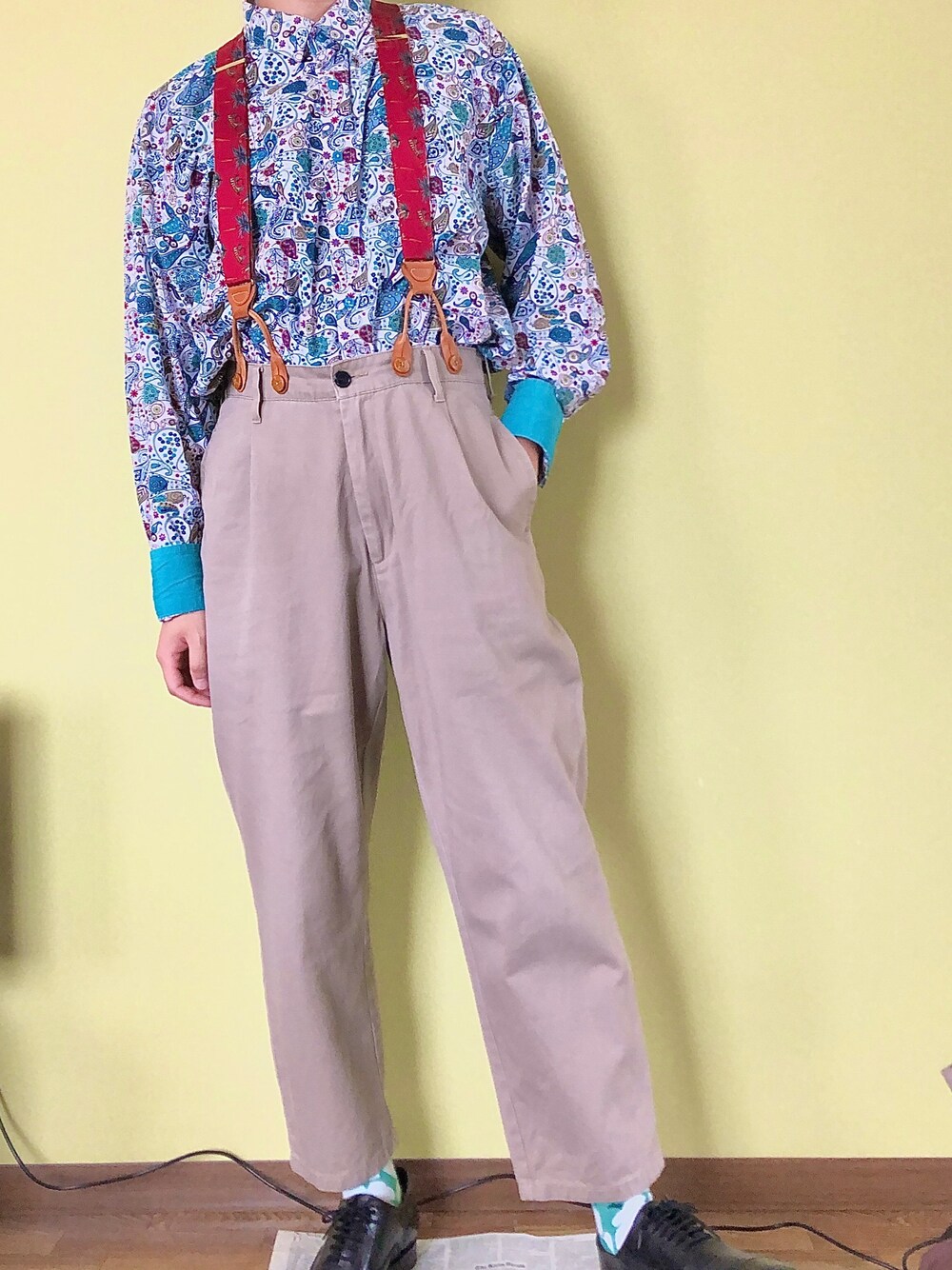 「秋のマイ旬スタイル、秋のコーデ、サスペンダー、古着、チノパン」｜「HALHAMのアイテム（チノパンツ、ベージュ系）」を使った、REoNさん（メンズ・168cm）の秋コーディネートの1枚目の写真
