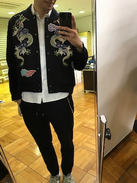 「NEIL BARRETT（ニールバレット）のアイテム（シャツ/ブラウス）」を使った、Takenori  Watanabeさん（メンズ・180cm）の春コーディネート