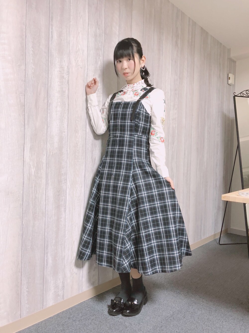 古川未鈴さんの「■「SPRiNG」12月号掲載■コルセットジャンパースカート（FURFUR）」を使ったコーディネート