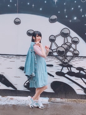 「LouisVuitton」｜「アイテム（デニムジャケット）」を使った、ファファさん（レディース・158cm）の冬コーディネート