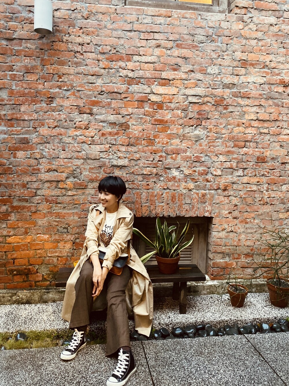 「華山1914文創園區」｜「UNIQLOのアイテム（チノパンツ、ブラウン系）」を使った、yuさん（レディース・158cm）の冬コーディネートの1枚目の写真