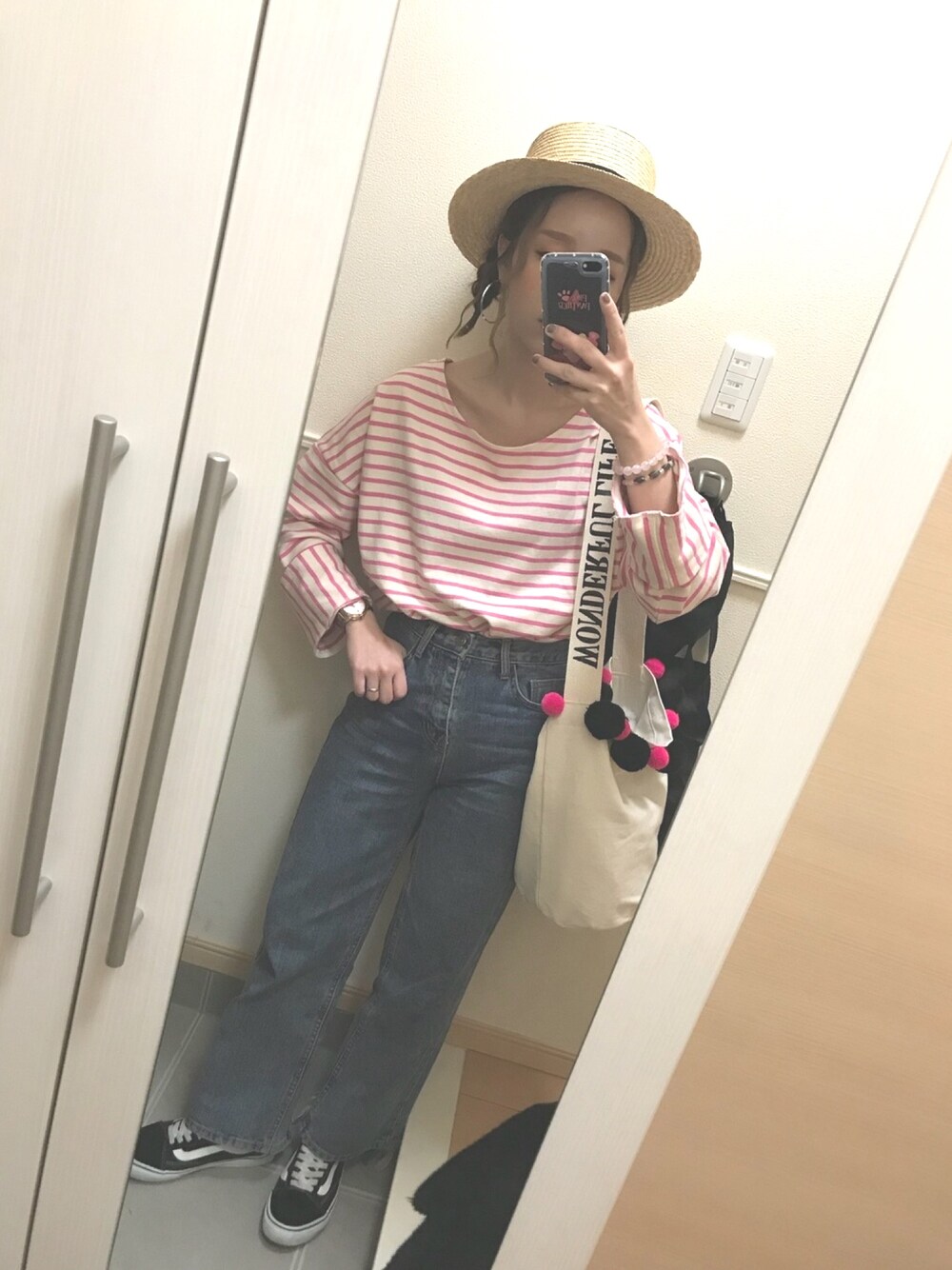 「カジュアル、ボーダー、デニム、ハイウエスト、imvely、Chuu、カンカン帽、韓国ファッション、おしゃれさんと繋がりたい、沖縄」｜「AS KNOW AS PINKYのアイテム（帽子、その他）」を使った、 は  なさん（レディース・156cm）の春コーディネートの1枚目の写真
