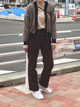 「ASICS（アシックス）のアイテム（スニーカー）」を使った、まこさん（レディース・171cm）の秋コーディネート